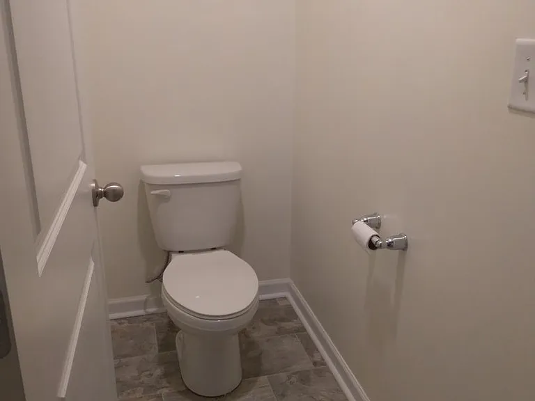 220 Greene Ln — Photo 4