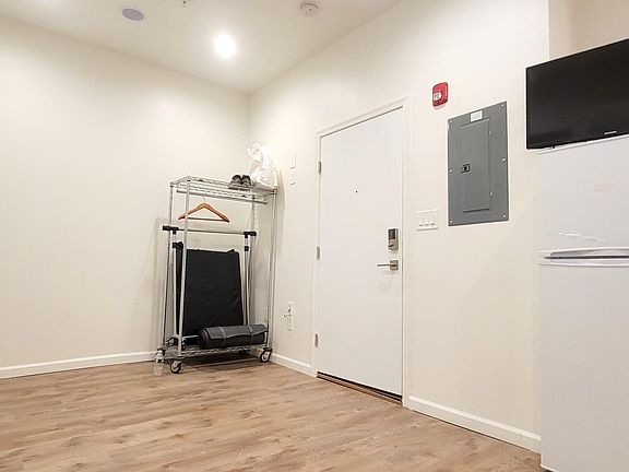 3rd image of 401 W Norris St #1