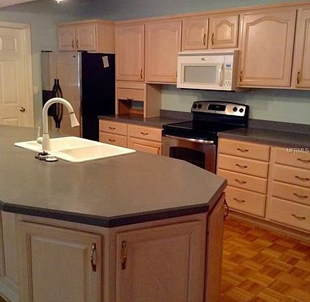 3rd image of 515 Midland Ave