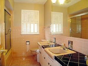 5th image of 7332 N Karlov Ave