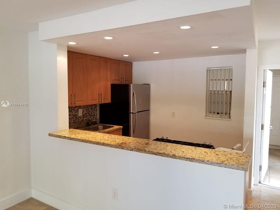 1st image of 6711 N Kendall Dr APT 501