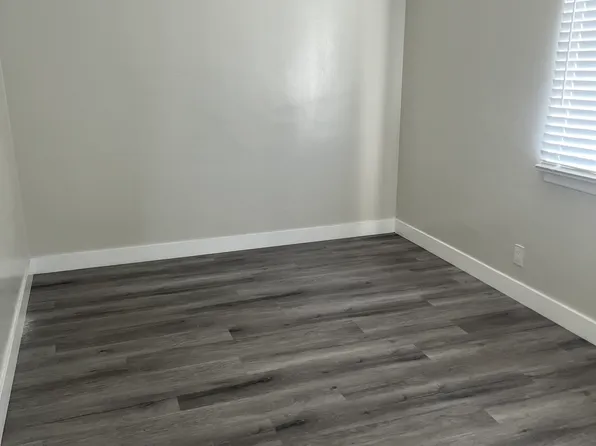 1232 W 94th St, Los Angeles, CA