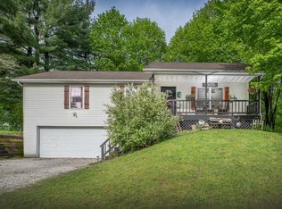 1601 Apple Valley Dr, Howard, OH 43028