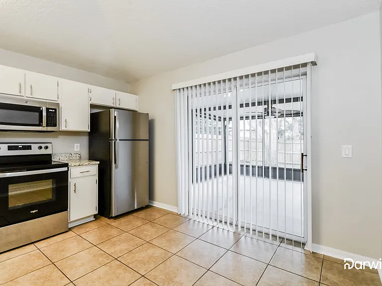 10514 Blackmore Dr — Photo 4