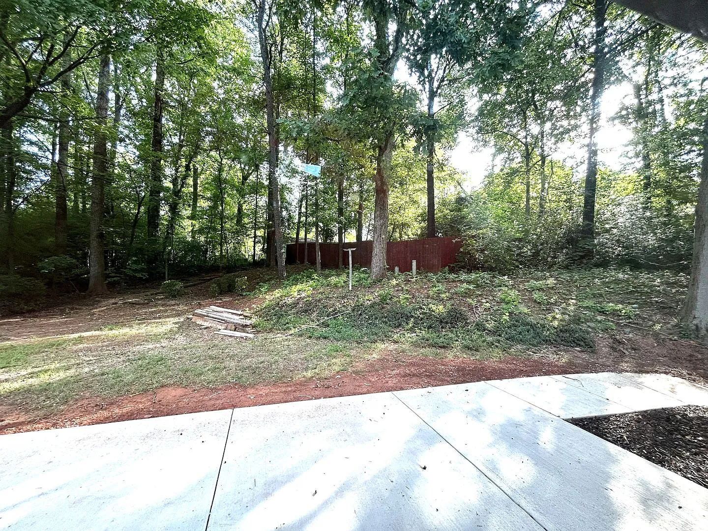 Renovated, spacious 3 bed, 2 bath ranch style home - vaulted ceilings, large bedrooms, open floor... — Photo 4