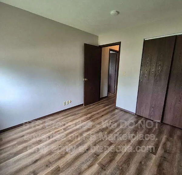 412 N Highland St #4 — Photo 4
