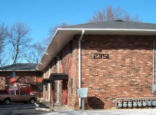 2351 E Cherry St, Springfield, MO 65802