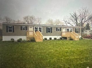 295 Old County Rd, Rockland, ME 04841