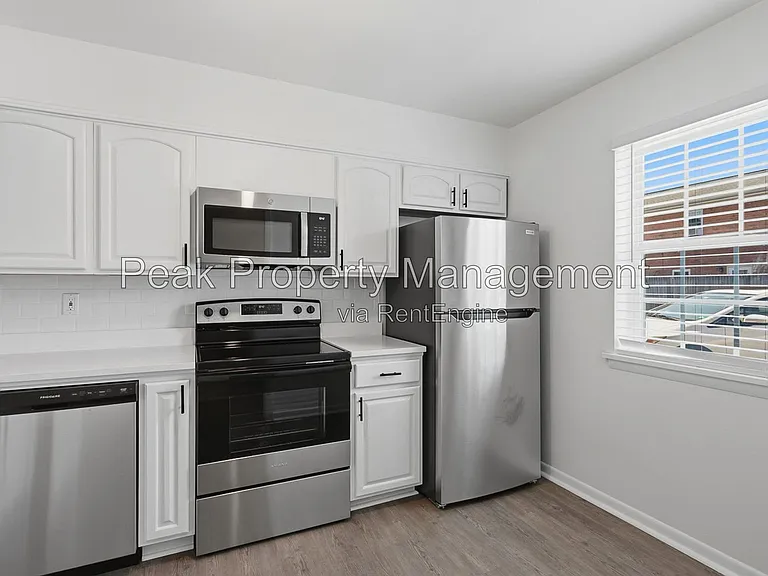 304 S Center St #12 — Photo 9