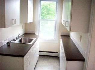 68 Franklin St #2, Warren, RI 02885