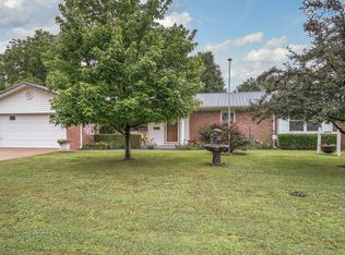 323 SE 15th St, Pryor, OK 74361