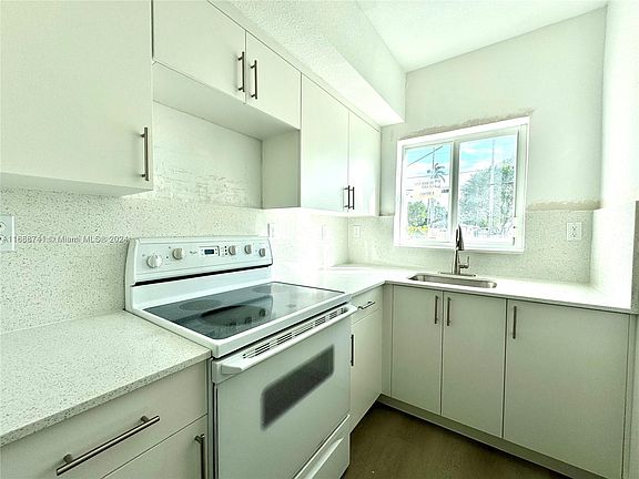 2nd image of 234 NW 84th St #234