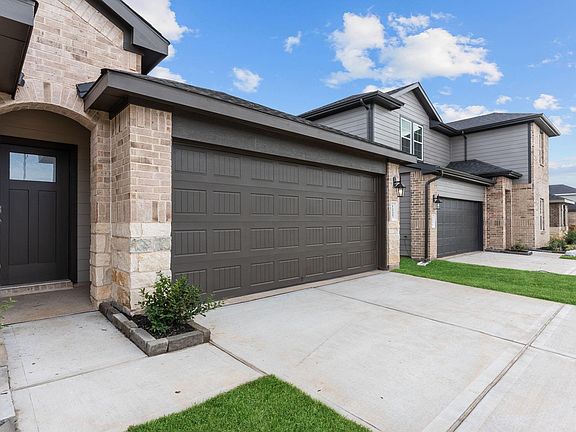 2nd image of 10718 Sage Bend Dr