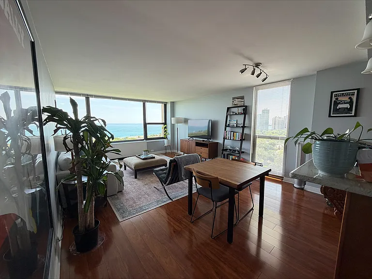 1850 N Clark St #2207 — Photo 6