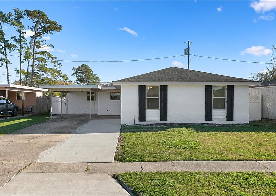 1st image of 5121 Eighty Arpent Rd