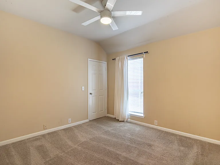 11388 Blackhawk Dr — Photo 26