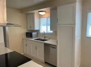 1316 Agate St #B, Redondo Beach, CA 90277