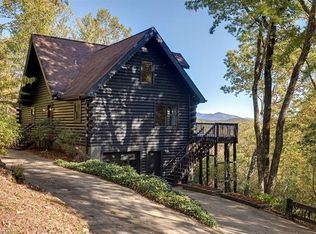 81 Hawk Nest, Lake Toxaway, NC 28747