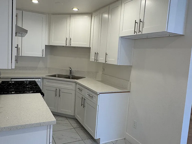 460 Myrtle St #227 — Photo 6