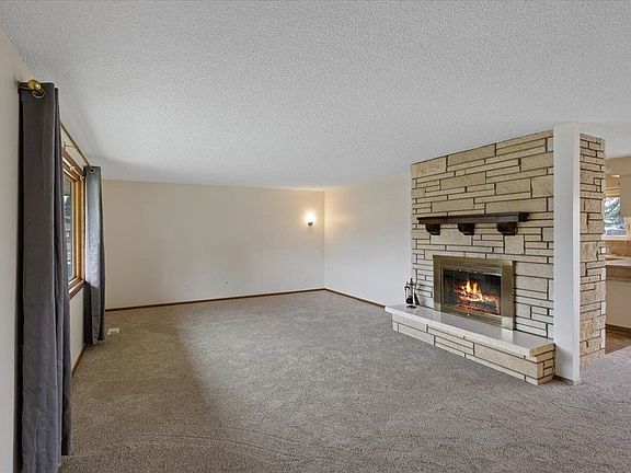 5th image of 2228 E 58th Ct