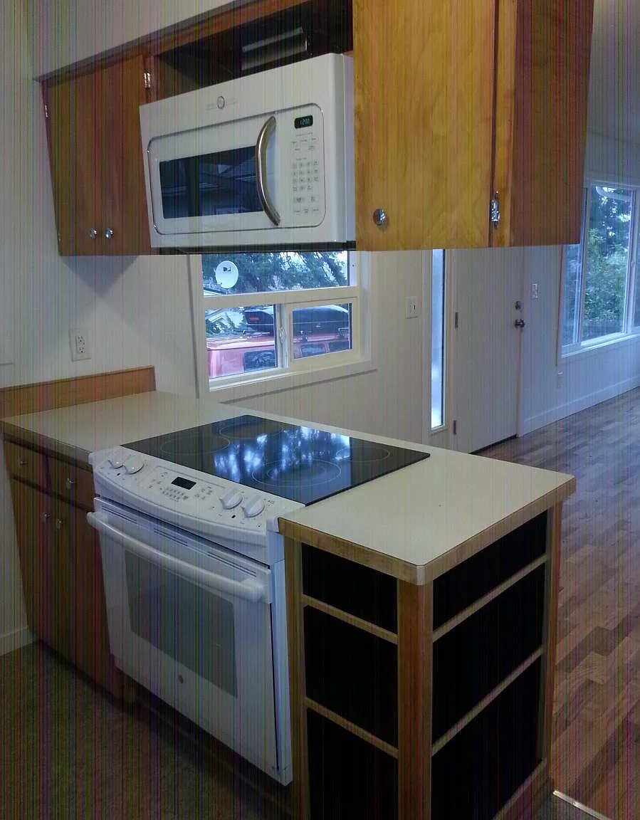 1804 Lakeway Drive — Photo 1