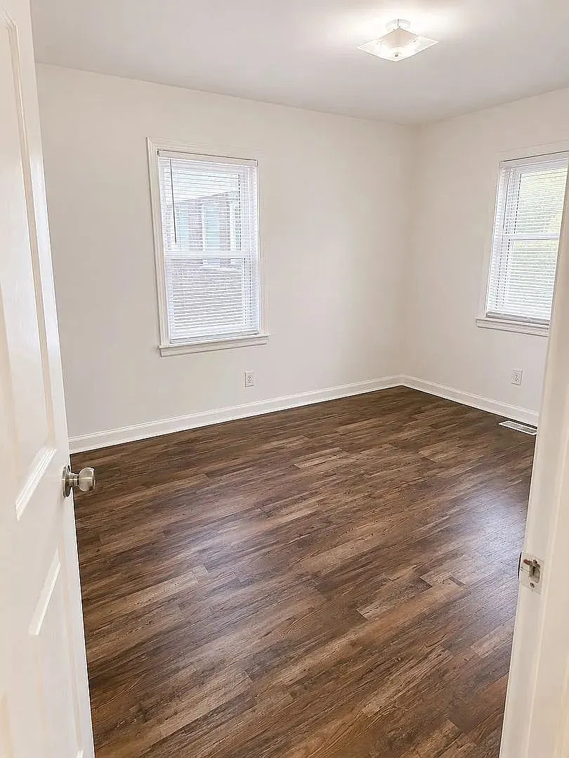 Room in 2 Bedroom Home in Greensboro — Photo 4