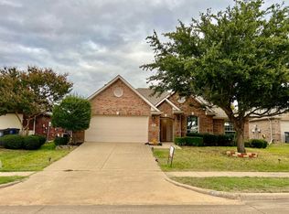 902 Rockton Dr, Wylie, TX 75098