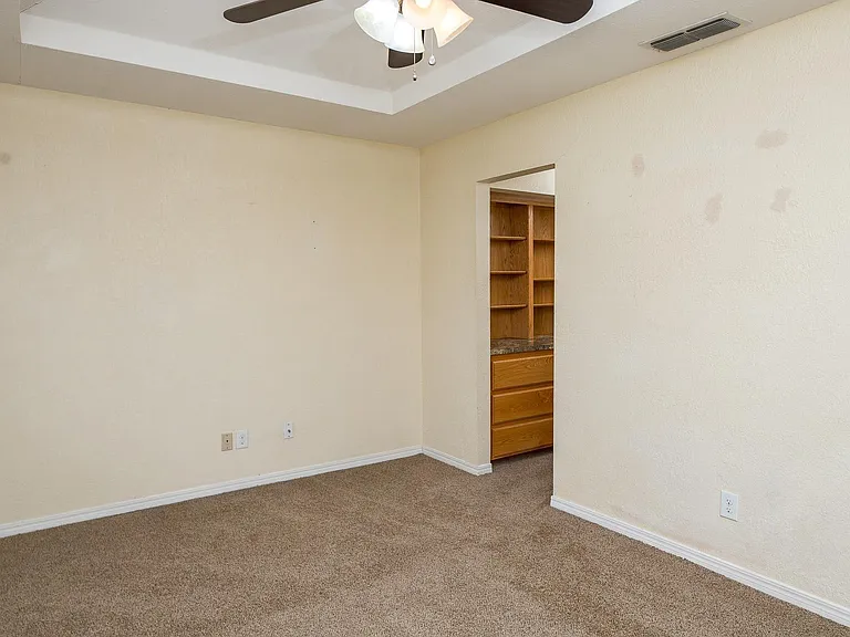 4808 Mount Everest Dr — Photo 26