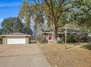 11424 Goodrich Rd, Bloomington, MN 55437