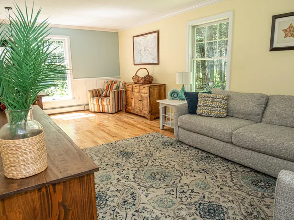 14 Nonesuch Cove Road, Scarborough, ME 04074