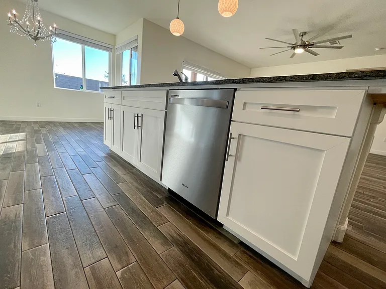 1357 Wren Dr — Photo 14