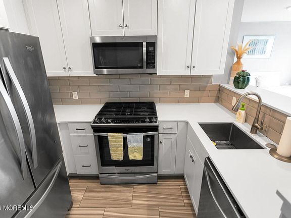 4th image of 1706 Park Ave APT 3C