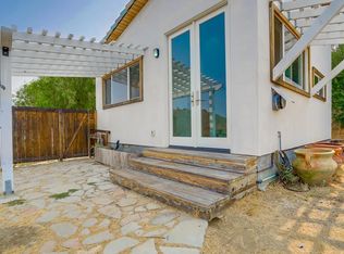 1075 Henry Ridge Mtwy, Topanga, CA 90290