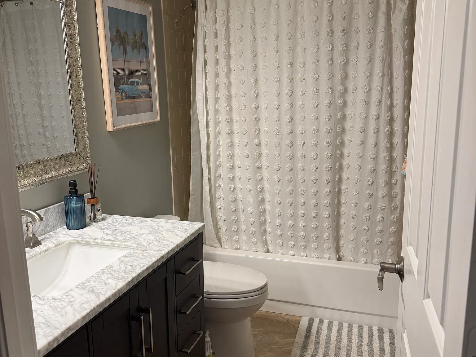 2 bed, 1100 sqft, $5,000 — Photo 3
