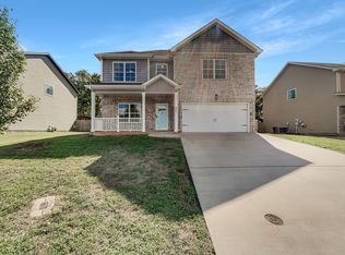 843 Cherry Blossom Ln, Clarksville, TN 37040