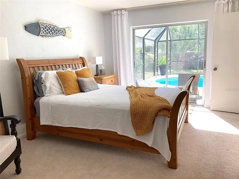 2908 Captiva Dr — Photo 8