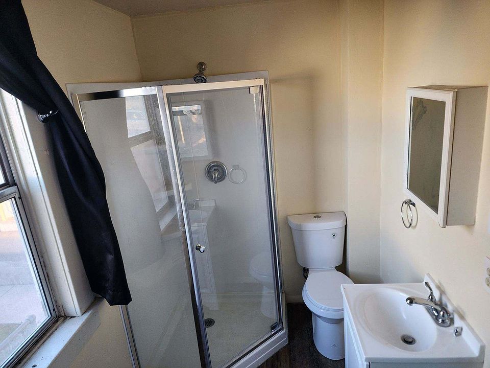 1st image of 534 N 5th Ave #6