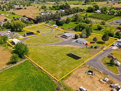 1490 Gore Rd, Selah, WA, 98942