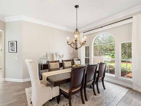 5th image of 4282 Walden Way
