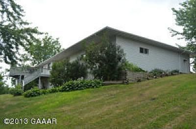 3rd image of 305 Eide Circle Dr