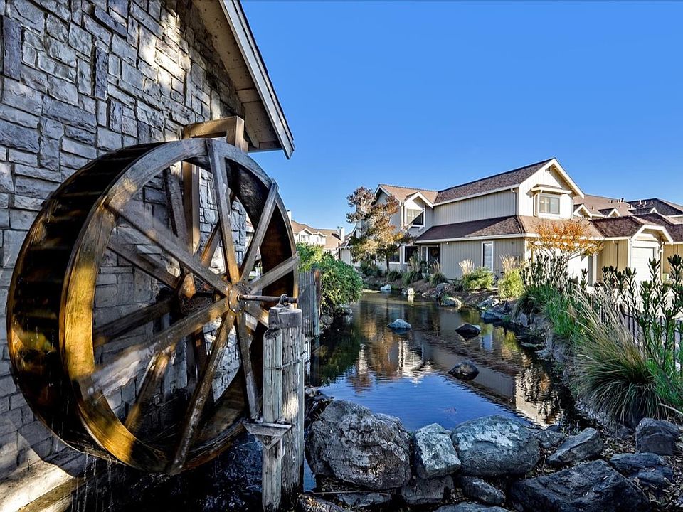 1st image of 17133 Creekside Cir