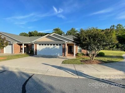 437 Wyndham Pl NE, Concord, NC, 28025