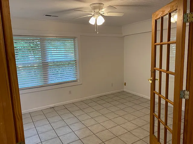 1003 Paul Dr — Photo 13