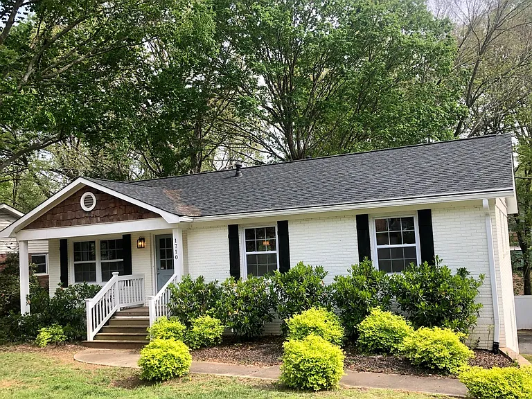 1710 Starbrook Dr — Photo 1