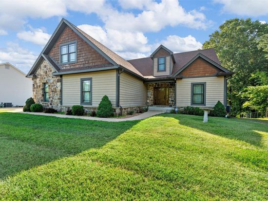 5602 Keller Rd, Saint Louis, MO 63128