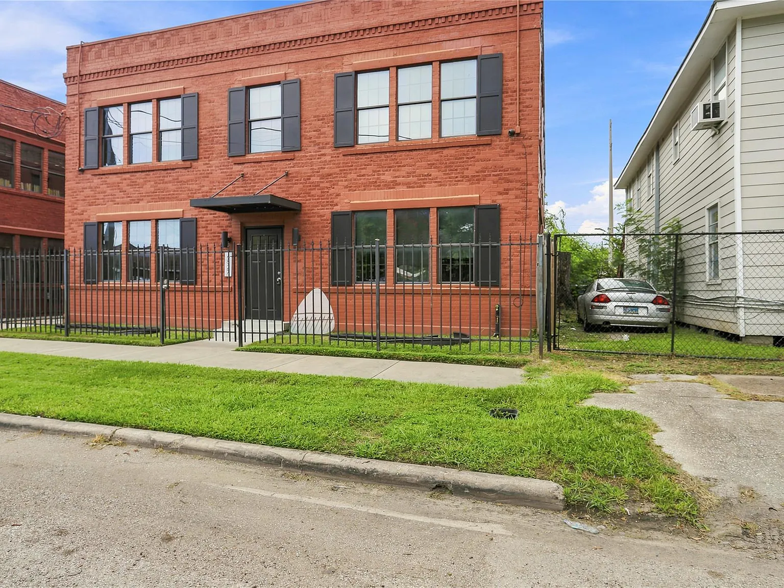 6825 Avenue C — Photo 1