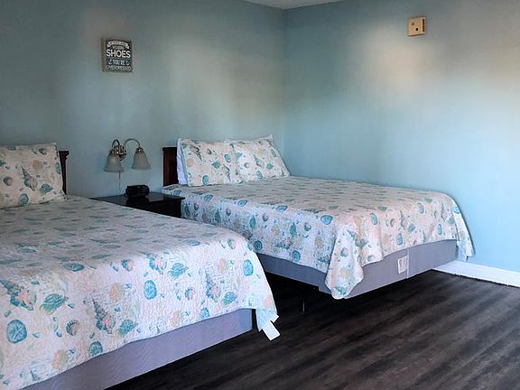 3rd image of 1021 S Water St APT 207