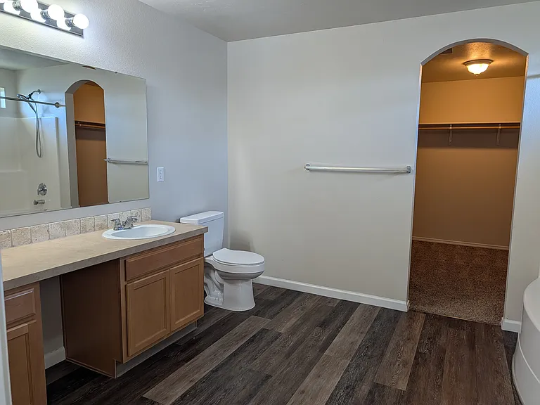4354 S Glenmere Way — Photo 10