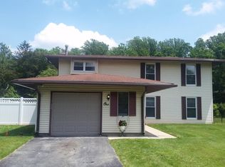 1 Gloucester Ct, Mount Holly, NJ 08060