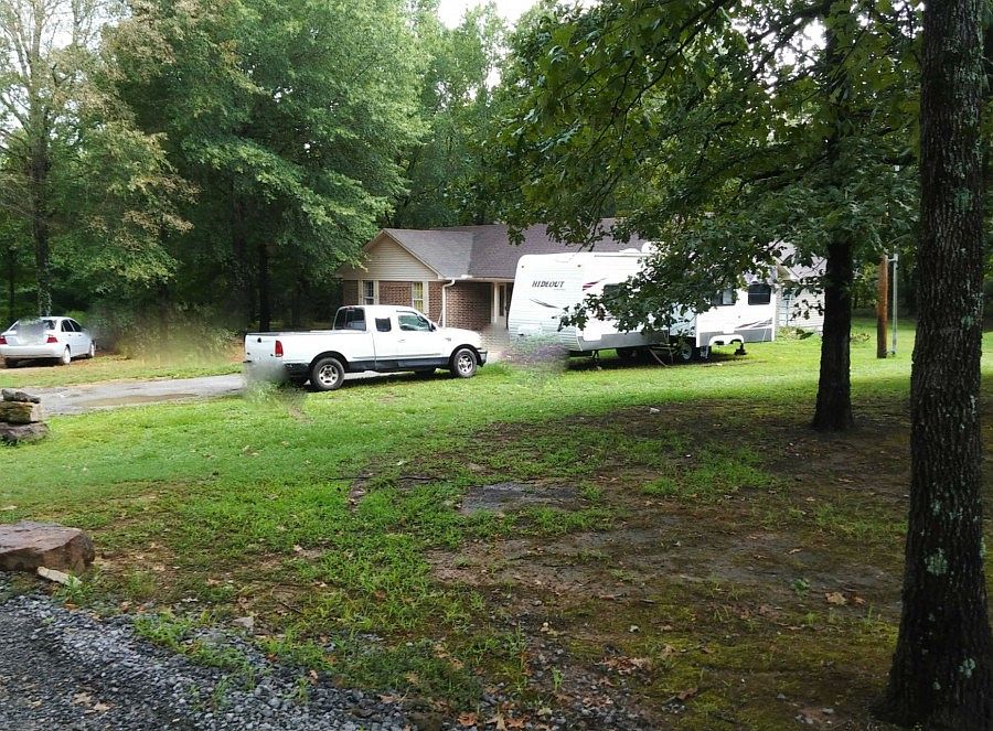 2nd image of 204 W Side Rd